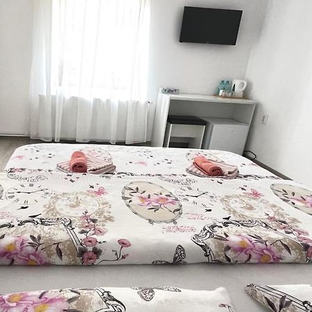 Apartament Linistit / Cozy Apartment Câmpulung Moldovenesc Buitenkant foto