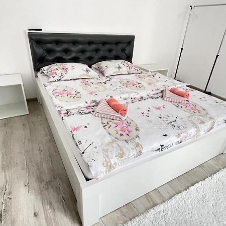 Apartament Linistit / Cozy Apartment Câmpulung Moldovenesc Buitenkant foto