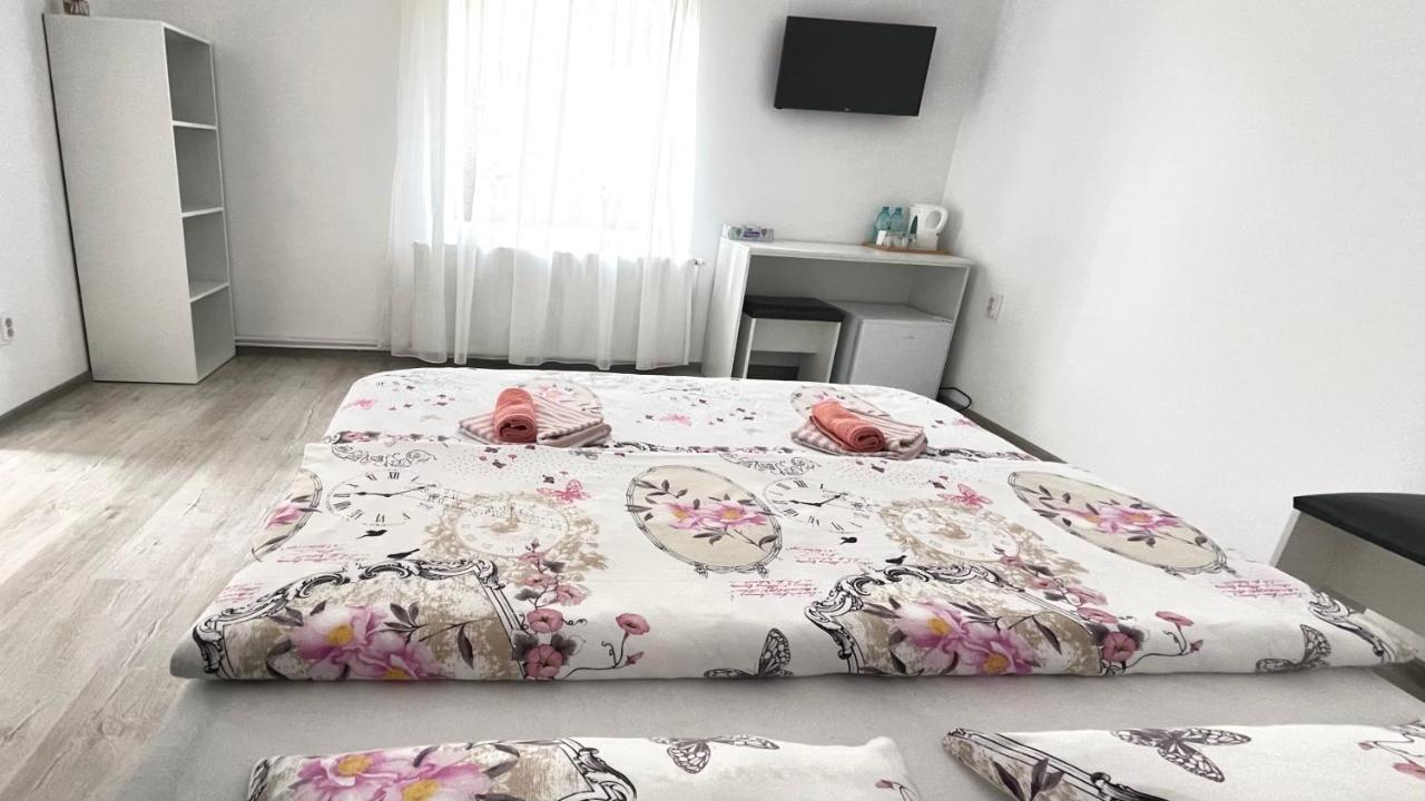 Apartament Linistit / Cozy Apartment Câmpulung Moldovenesc Buitenkant foto